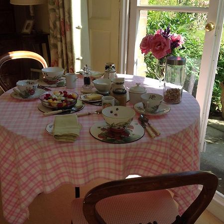 Brunton Farmhouse Hotel Collingbourne Kingston Екстериор снимка