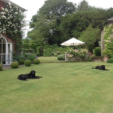 Brunton Farmhouse Hotel Collingbourne Kingston Екстериор снимка