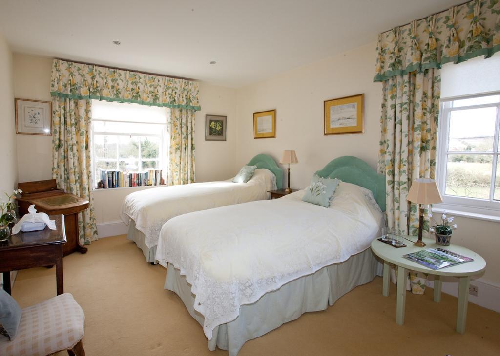 Brunton Farmhouse Hotel Collingbourne Kingston Екстериор снимка